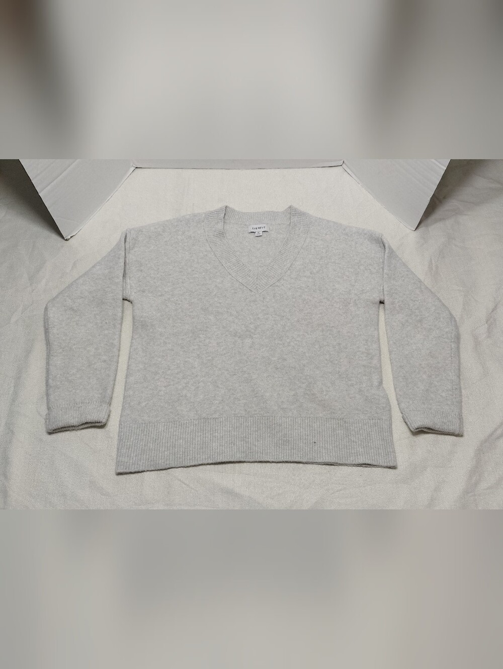 Evereve V-neck Sweater Women - MEDIUM